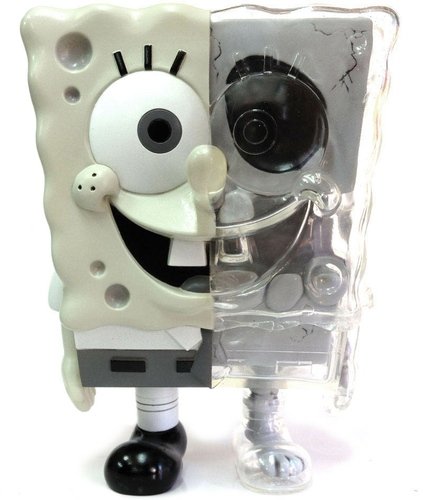 X-ray SpongeBob SquarePants - Mono figure by Stephen Hillenburg, produced by Secret Base. Front view.