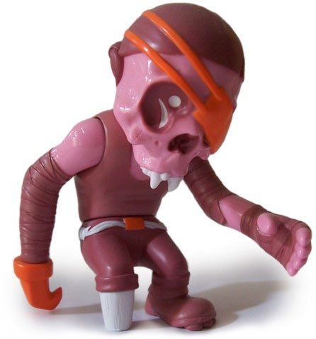 Skullpirate Berrystomper figure by Pushead, produced by Secret Base. Front view.