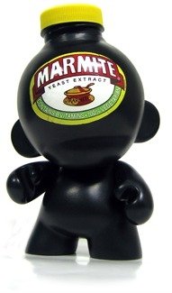 Marmite Munny  figure by Sket One. Front view.