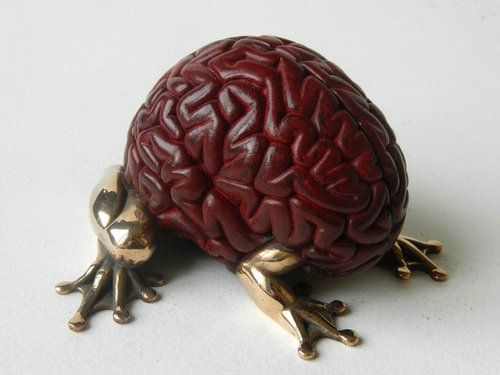 Bronze Jumping Brain - Japan Red Edition, Tomenosuke Exclusive  figure by Emilio Garcia, produced by Tomenosuke . Front view.
