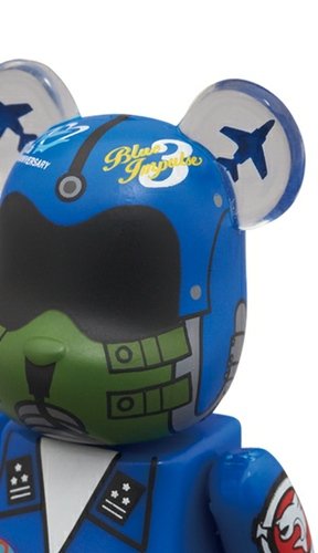 Blue Impulse Be@rbrick 100% no.3 figure by Blue Impulse, produced by Medicom Toy. Front view.