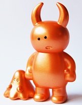 Uamou & Boo - Dazed, Metallic Orange figure by Ayako Takagi. Front view.
