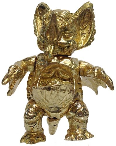 Metal Mockbat - Gold figure by Paul Kaiju, produced by Toy Art Gallery. Front view.