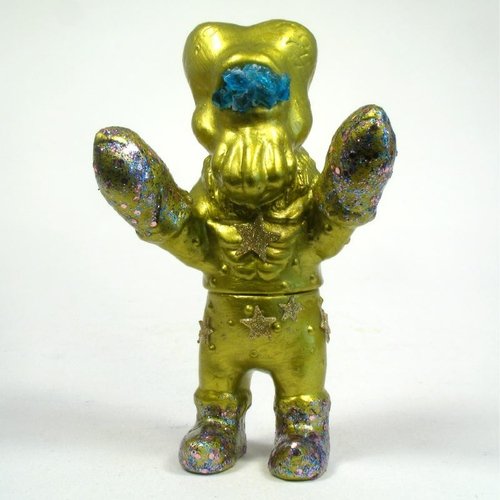 Custom Mini Alien Xam - Gold figure by Hiroe. Front view.