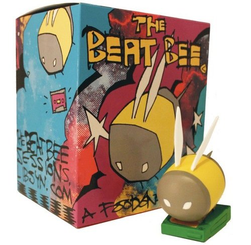 Beat Bee figure by Jim Mahfood, produced by 3D Retro. Front view.