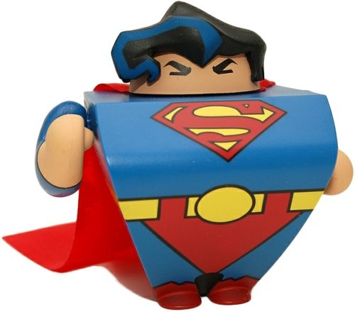 Superman figure by Dc Comics, produced by Dc Direct. Front view.