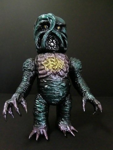 Bio-X figure by Skull Head Butt, produced by Skull Head Butt. Front view.