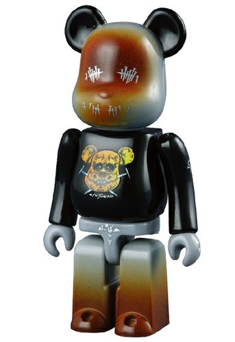 Nailspiker Be@rbrick - SDCC 05 figure by Pushead, produced by Medicom Toy. Front view.