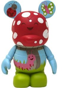 Real Wonderland figure by Maria Clapsis, produced by Disney. Front view.