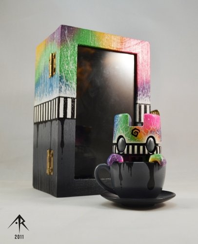 Last Cup of Sorrow figure by Ardabus Rubber. Front view.