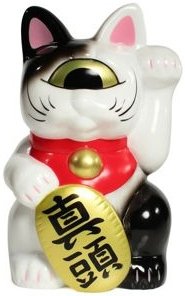 Fortune Cat - White and Black  figure by Mori Katsura, produced by Realxhead. Front view.