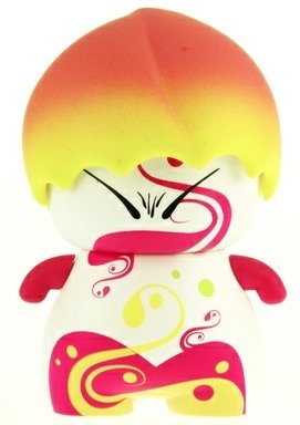 Peach  figure by Red Magic, produced by Red Magic. Front view.
