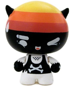 Boo figure by 123Klan, produced by Red Magic. Front view.