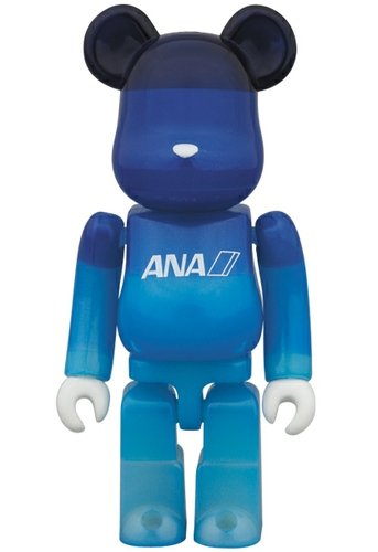 ANA Be@rbrick 100% figure by Ana (All Nippon Airways), produced by Medicom Toy. Front view.