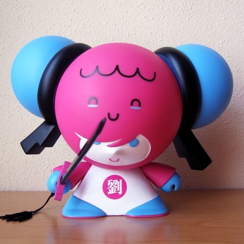 Mei Mei  figure by Peskimo, produced by Crazylabel. Front view.
