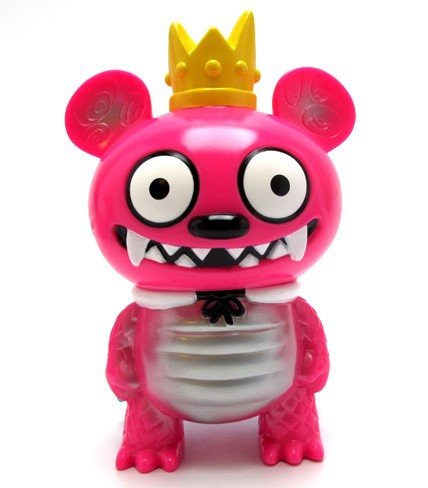 Monster Bossy Bear - Kaiju Pink figure by David Horvath, produced by Toy2R. Front view.