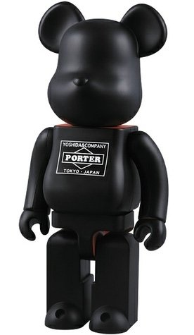 Porter Bearbrick 400% figure by Yoshida, produced by Medicom Toy. Front view.