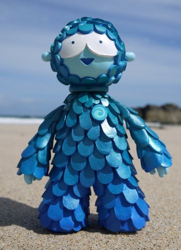 Atlantic Ocean Guardian  figure by Mr Muju , produced by Muju World. Front view.