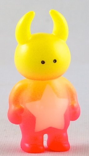 GID Star Micro Uamou figure by Rampage Toys, produced by Uamou. Front view.