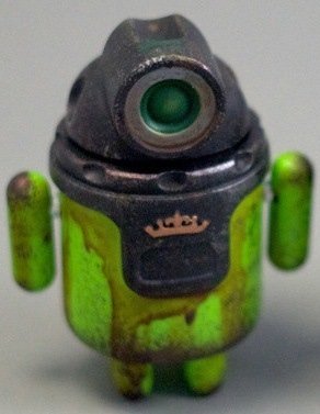Reclemation Drones - Overseer figure by Cris Rose. Front view.