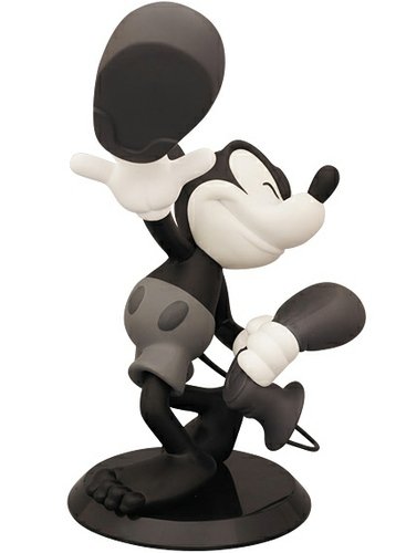 Mickey Mouse Shoeless - VCD Special No.171 figure by Roen, produced by Medicom Toy. Front view.