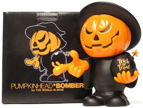 Pumpkinhead Bomber figure by Twim, produced by Twim. Front view.