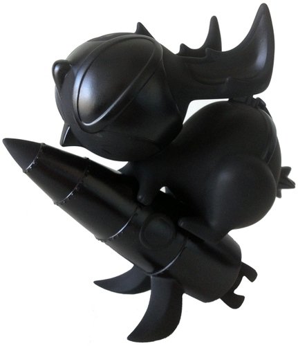 Bellicose Bunny - Stealth, WonderCon 12 figure by Nathan Hamill, produced by 3D Retro. Front view.