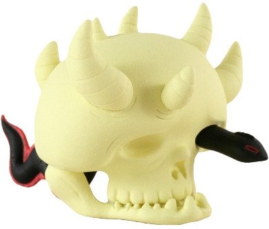 Troll Skull figure by Nathan Jurevicius, produced by Kidrobot. Front view.