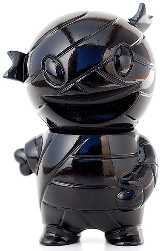 Pocket Mummy Boy - Black SSSS Exclusive figure by Brian Flynn, produced by Super7. Front view.
