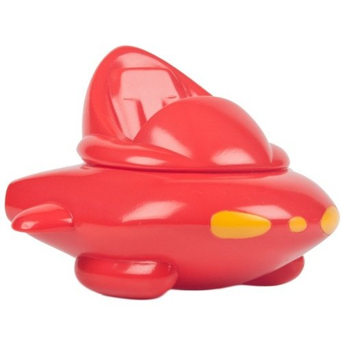Kinohel UFO - Red figure by P.P.Pudding (Gen Kitajima), produced by P.P.Pudding . Front view.