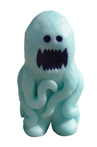 Architeuthis GID Blue figure by We Kill You. Front view.