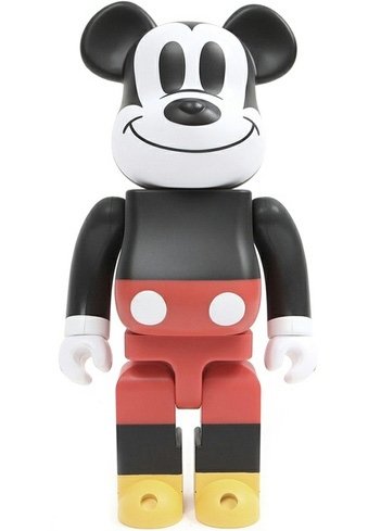Mickey Mouse Be@rbrick 400% figure by Disney, produced by Medicom Toy. Front view.