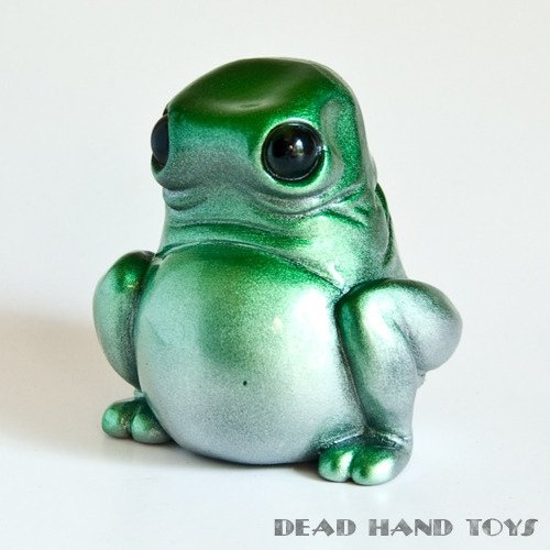 22 - Metallic Green Silver figure by Brian Ahlbeck (Lysol), produced by Dead Hand. Front view.