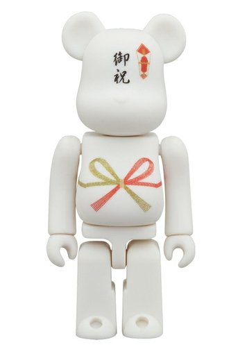 Works Be@rbrick figure, produced by Medicom Toy. Front view.