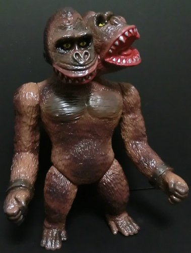 Soto Enjyu figure by Wombat Toys, produced by Wombat Toys. Front view.