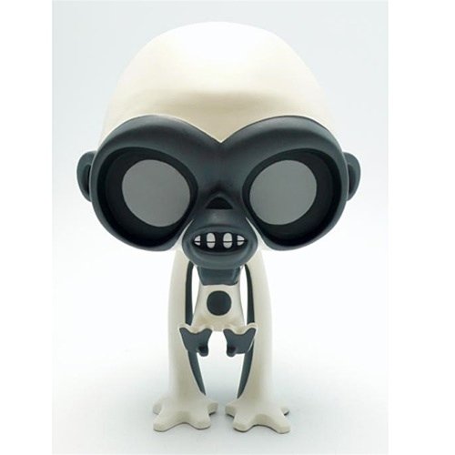 Chaos Monkey - US White figure by Bunka, produced by Artoyz Originals. Front view.