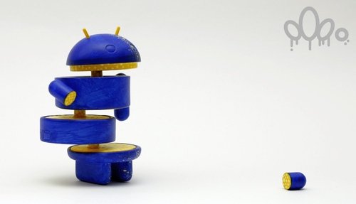 Sliced Android figure by Timo Wirtz, produced by Roook.Org. Front view.