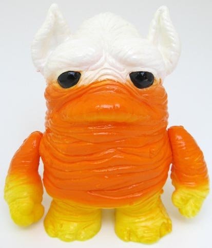 Candy Corn Squonk figure by Motorbot, produced by Deadbear Studios. Front view.