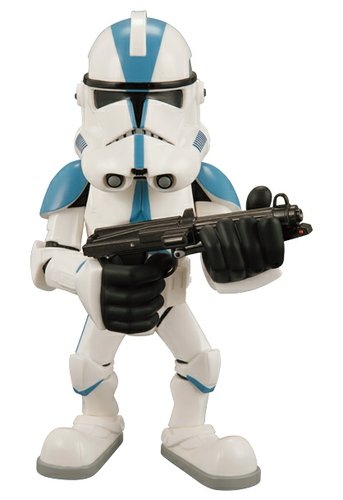 Clone Trooper (The 501st Blue Ver.) - VCD Special No.58  figure by H8Graphix, produced by Medicom Toy. Front view.