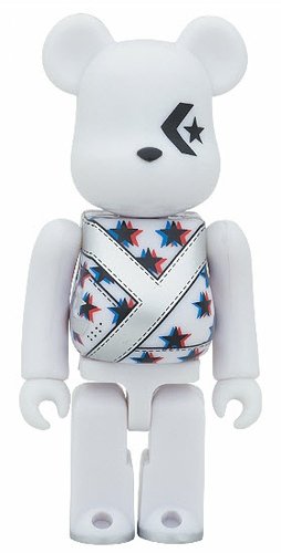 Converse Chevron & Star Be@rbrick - Weapon SF Hi figure, produced by Medicom Toy. Front view.