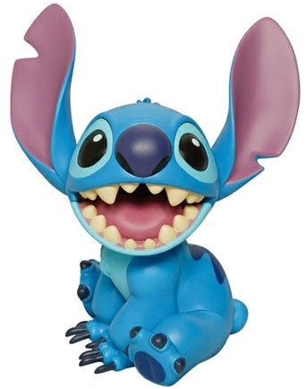 Stitch (Lilo & Stitch) figure by Disney, produced by Medicom Toy. Front view.