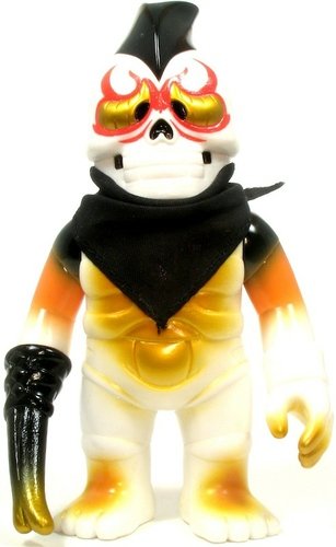 Mohican Honeborg No.1 - Kabuki White figure by Mori Katsura, produced by Realxhead. Front view.