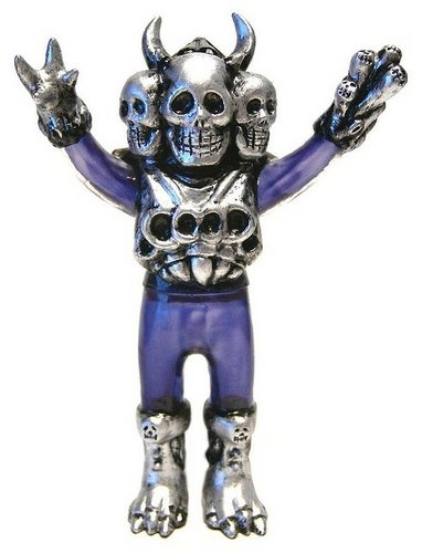 Doku-Rocks - Skull and Crossbones figure by Skull Toys, produced by Skull Toys. Front view.