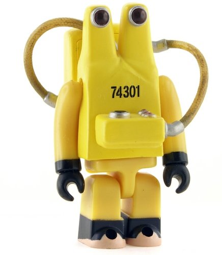 CDA-B figure by Pixar, produced by Medicomtoy. Front view.