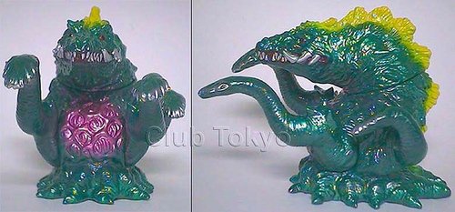 Biollante Green figure by Yuji Nishimura, produced by M1Go. Front view.