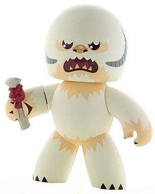Wampa figure, produced by Hasbro. Front view.