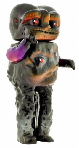 Oji Monster figure by Grody Shogun, produced by Lulubell Toys. Front view.