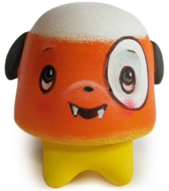 Candy Corn Gumdrop 09 figure by 64 Colors. Front view.