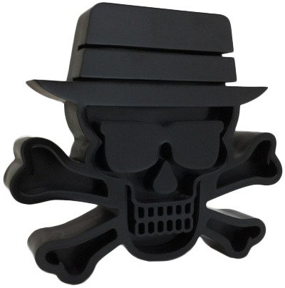 Heisenberg Skull & Bones - Black Lung figure by Tristan Eaton, produced by Pretty In Plastic. Front view.