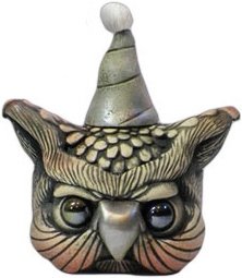 Party Owl - Steel Stare figure by Scribe. Front view.